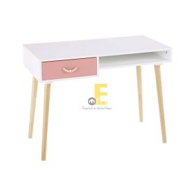 KTT010 có thiết kế đơn giản, tinh tế
