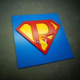 kệ treo tường hình Superman