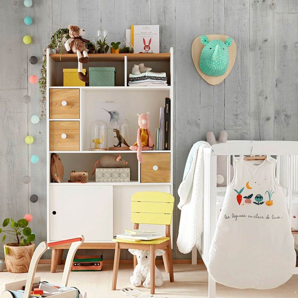 Mẫu tủ đứng đáng yêu