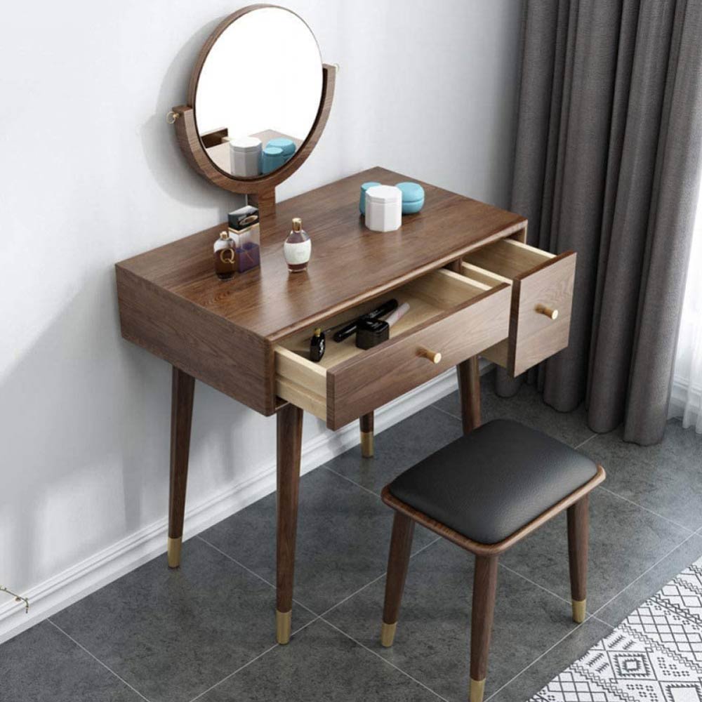 Bàn makeup phong cách đơn giản lại sang trọng